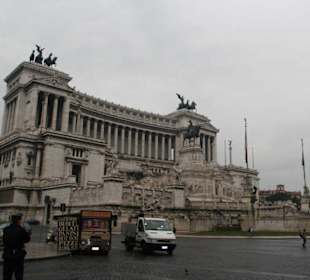 Aussenansicht Monument