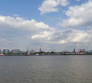 Bremerhaven vom Schiff aus