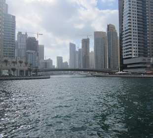  Dubai Marina