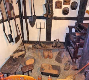 Rundgang durch das Mühlenhaus des Freilichtmuseums