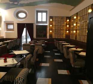 Kaffeepause im Kaffeehaus Goldene Waage