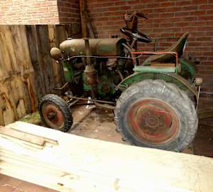 Landmaschinen aus alter Zeit