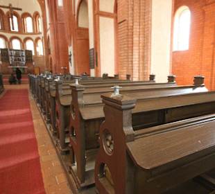 Kirchenbestuhlung