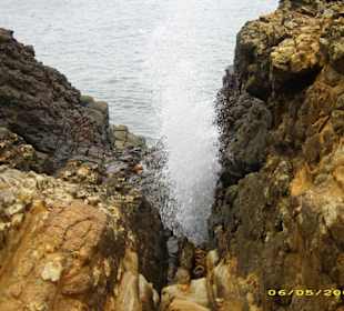 die Blow Holes beim Fischerörtchen Kudawella