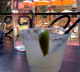 Tequila in Davant