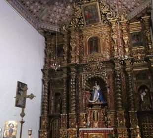Iglesia de San Juan Bautista: Hauptalter und Decke