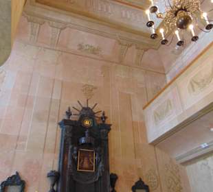 Небольшая часовня внутри замка 