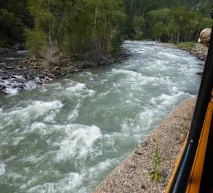 Dem Fluss entlang
