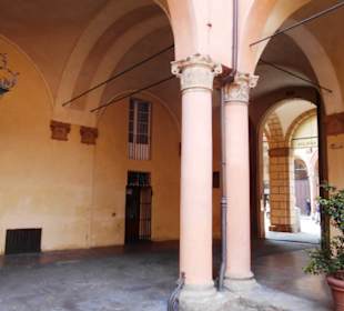 Casa Isolani