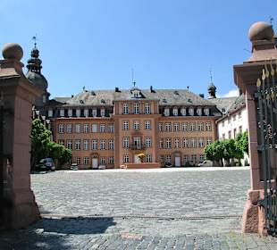 Schloss Berlebeburg gegenüber