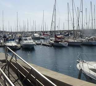 Yachthafen von einem Hafenrestaurant aus