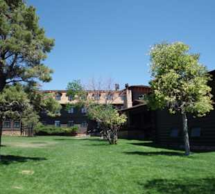 Im Bereich der Bright Angel Lodge