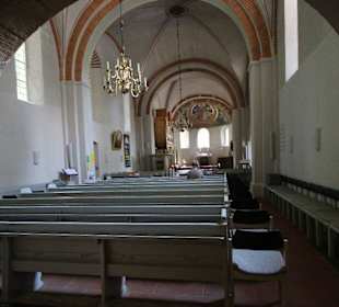 Blick in das Kirchenschiff