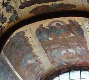 Im Inneren der Kirche