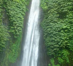 Wasserfall  Munduk