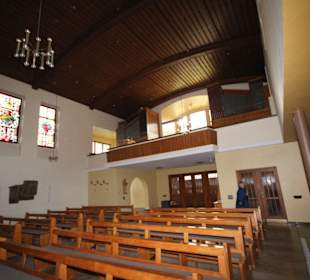 Blick auf die Orgelempore