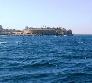 Mit der Fähre zur Insel