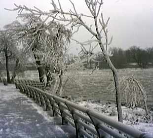 Die Niagara-Fälle im Winter