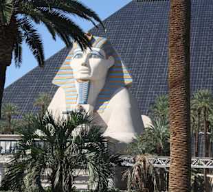 Hotel Luxor mit Sphinx