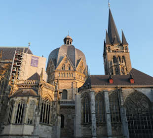 Beim historischen Katschhof in Aachen