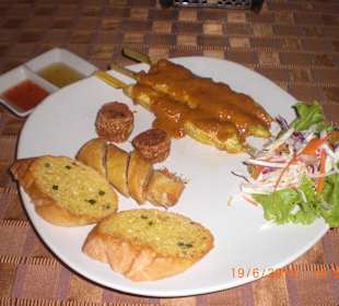 Spieße und Frühlingsrollen 