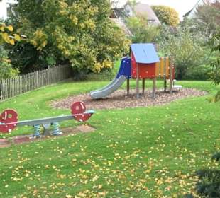 Spielplatz Dorfgemeinschaftshaus Schnetzenhausen