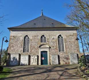Außenansicht der St. Martini Kirche Lesum