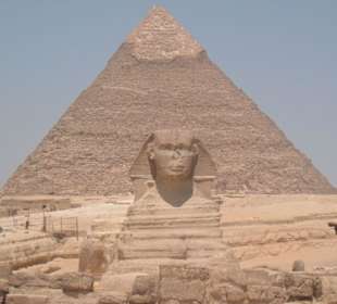 Unterhalb der Pyramiden von Gizeh