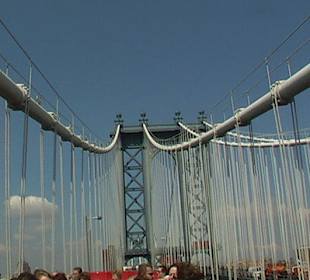 Die Fahrt über die Brooklyn Bridge