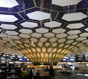 Flughafen Abu Dhabi (AUH)