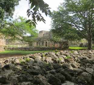 Ein Spaziergang auf dem Ruinen Gelände