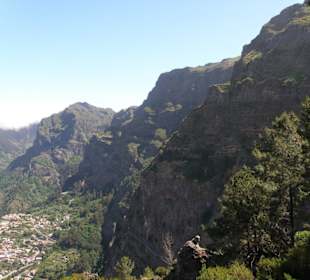 Blick vom Eira do Serrado ins Tal