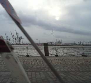 Im Hafen 2