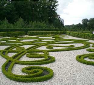 Neubepflanzung der Gartenanlage
