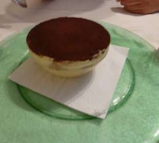 Lecker Tiramisu und viel.