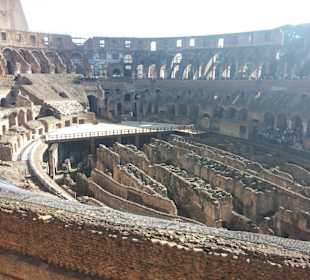 Blick in die Arena des Kolosseum