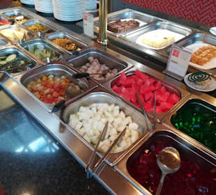 Das zweite Dessert-Buffet.