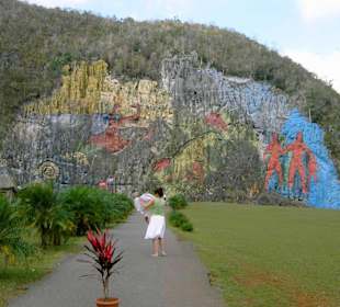 Mural de la Prehistoria