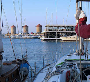 Impressionen Mandraki Hafen & Umgebung