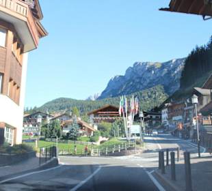 Wolkenstein unterhalb vom Grödner Joch