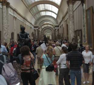 Im Louvre