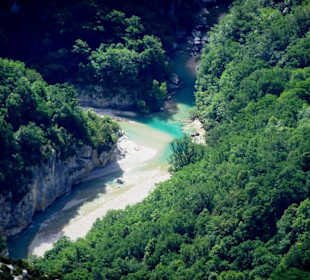 Blick von der Route des Crètes in den Canyon