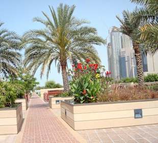 Deptak w Abu Dhabi Cornisch