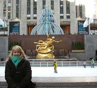 Vor der Eisfläche am Rockefeller Center