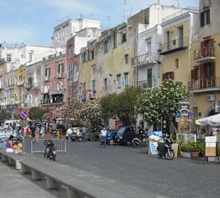 Von der Anlegestelle Richtung Altstadt