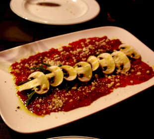 Rinder-Carpaccio mit frischen Champignons