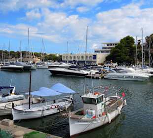 Hafen von Porto Christo