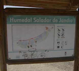 Weg vom Hotel zum Strand