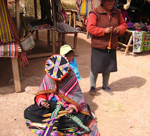 Indigenas machen Artesanias