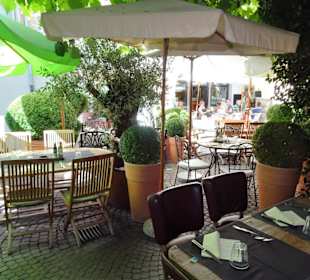 Blick auf die Terrasse des Traubenwirtes